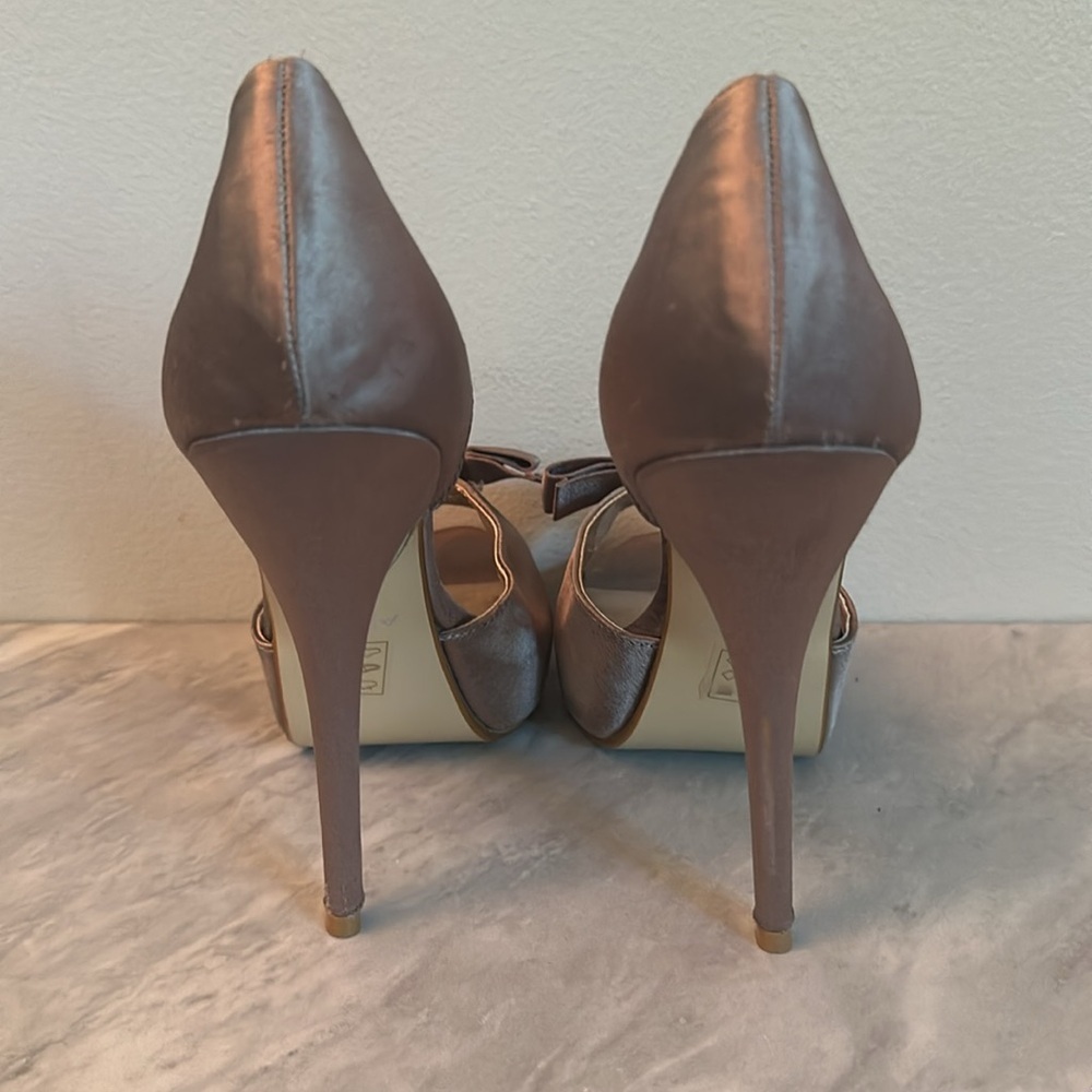 Aldo taupe satin platform peep toe bow detail stiletto heel sz 39 - Picture 2 of 4